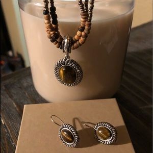 Brown bead and stone necklace and earrings set